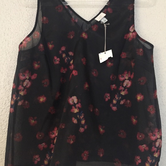 🎈4/$20 A New Day Sheer Floral Top - Picture 2 of 5